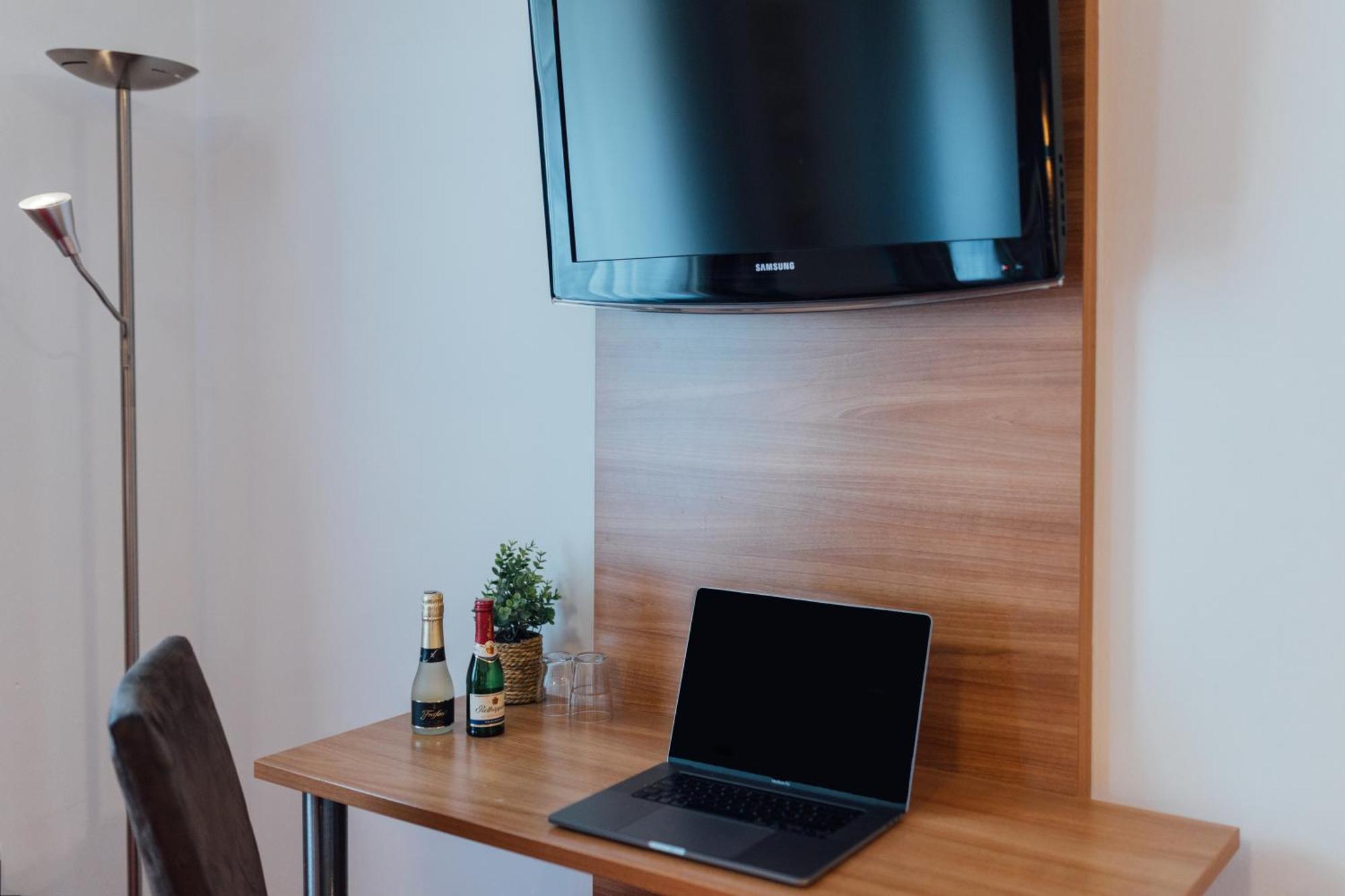 Hotel Andra Muenchen Екстериор снимка