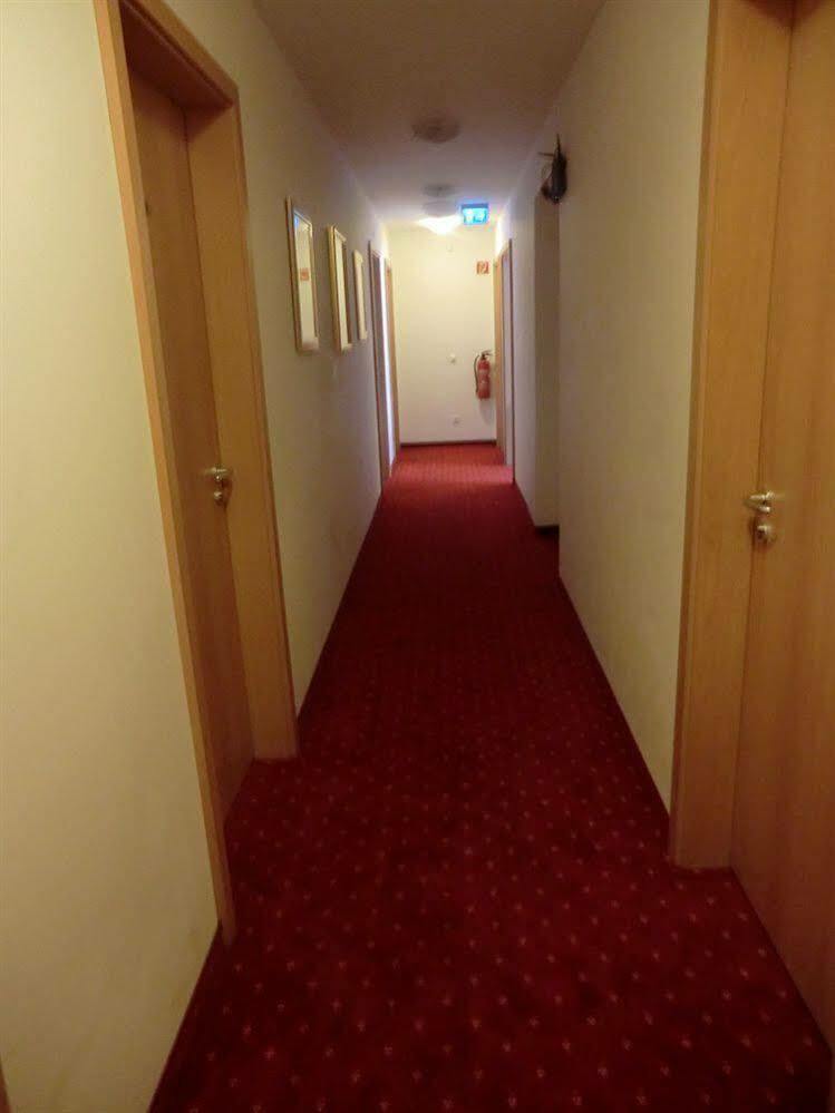 Hotel Andra Muenchen Екстериор снимка
